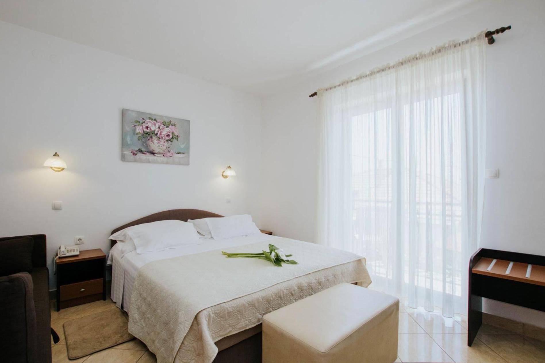 Hotel Vila Tina Arbanija المظهر الخارجي الصورة