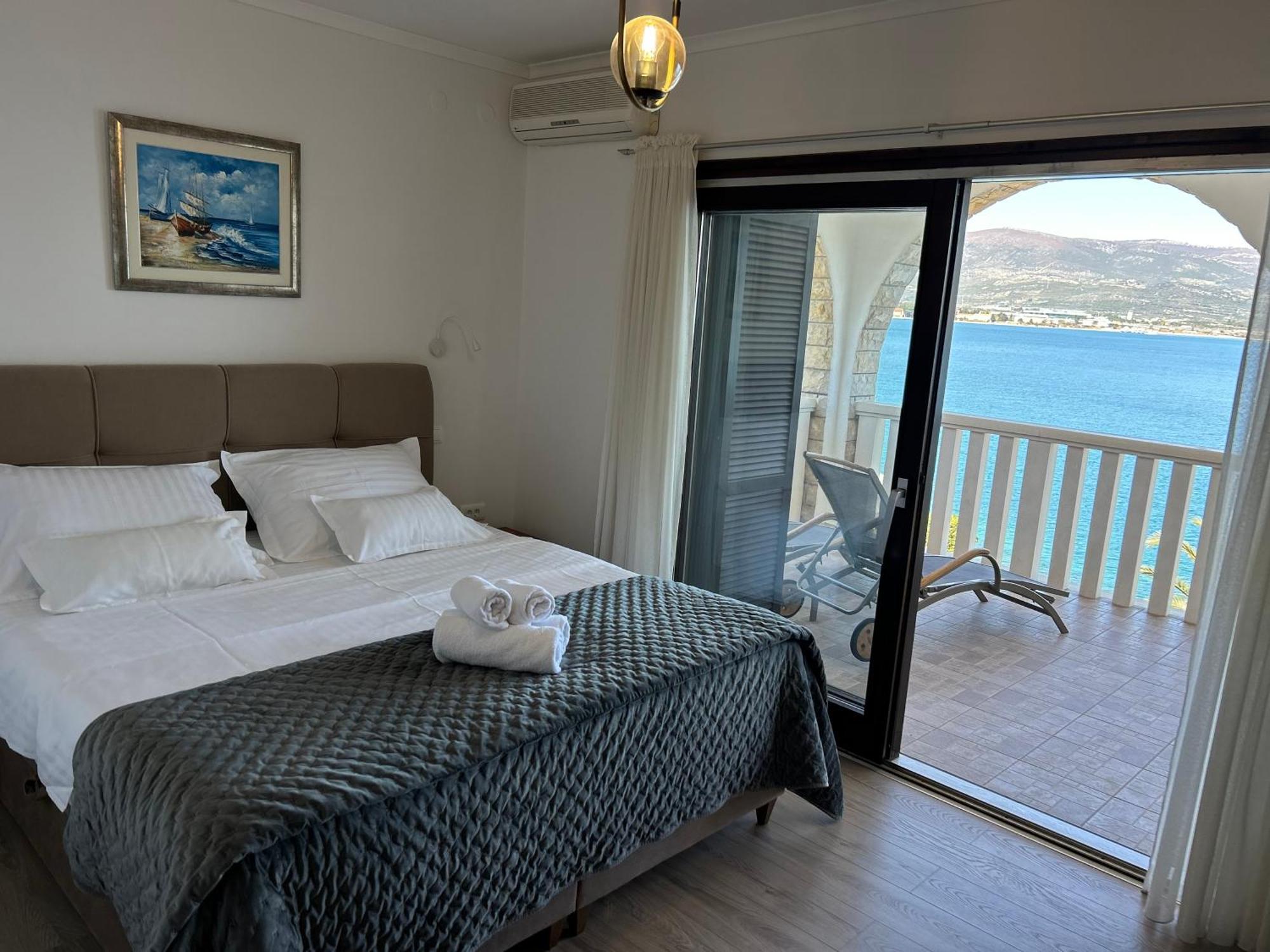 Hotel Vila Tina Arbanija المظهر الخارجي الصورة