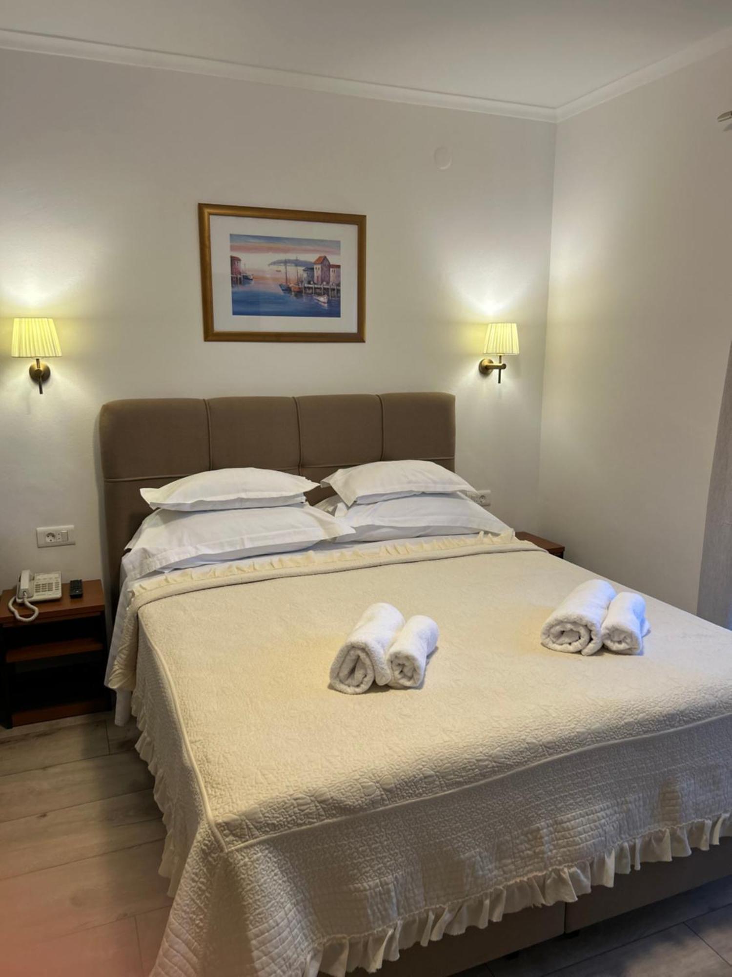 Hotel Vila Tina Arbanija المظهر الخارجي الصورة